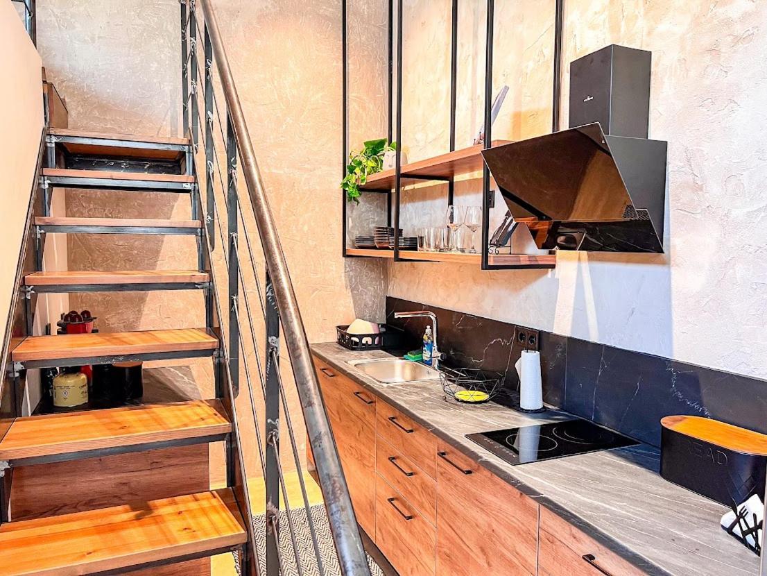 Mini Loft Apartment كالاماتا المظهر الخارجي الصورة