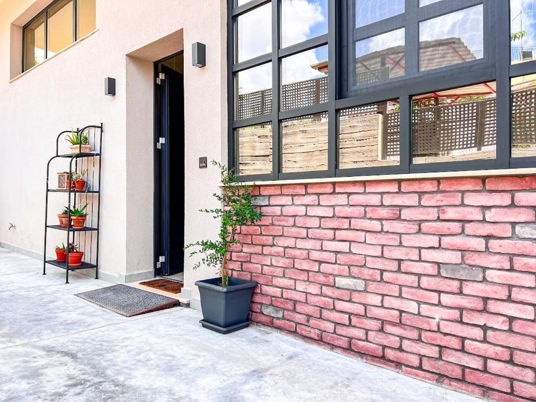 Mini Loft Apartment كالاماتا المظهر الخارجي الصورة